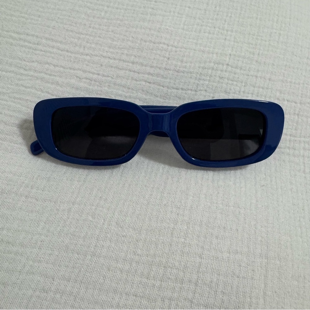 A.J. Morgan Bold Blue Sunglasses - Picture 2 of 8